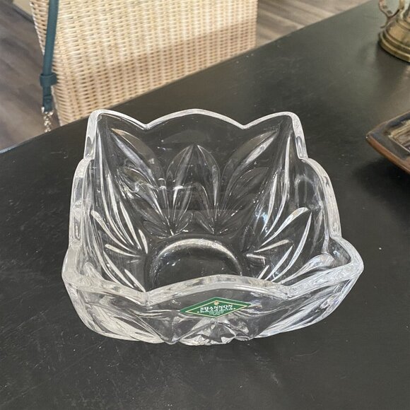 Shannon Crystal Dorset Square Bowl - Picture 4 of 7